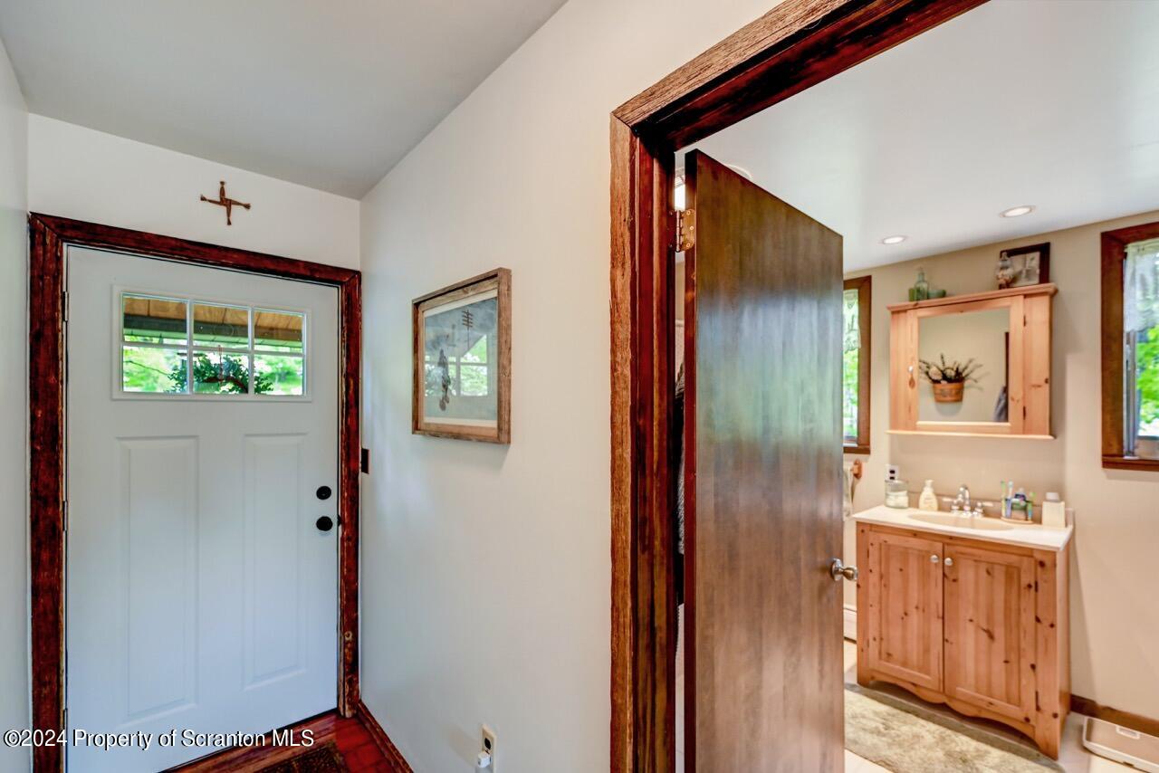 33 Hobbs Road Tunkhannock, PA 18657 - Photo 28 of 83