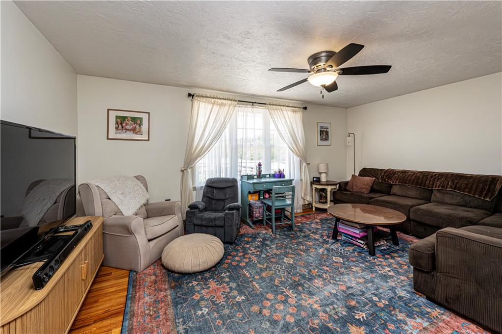765 Robbins Station Road Irwin, PA 15642 - Photo 10 of 33