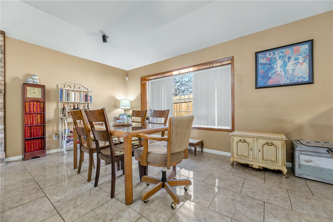 3319 Big Bend Drive Bryan, TX 77803 - Photo 12 of 19 a view of a livingroom with furniture and window