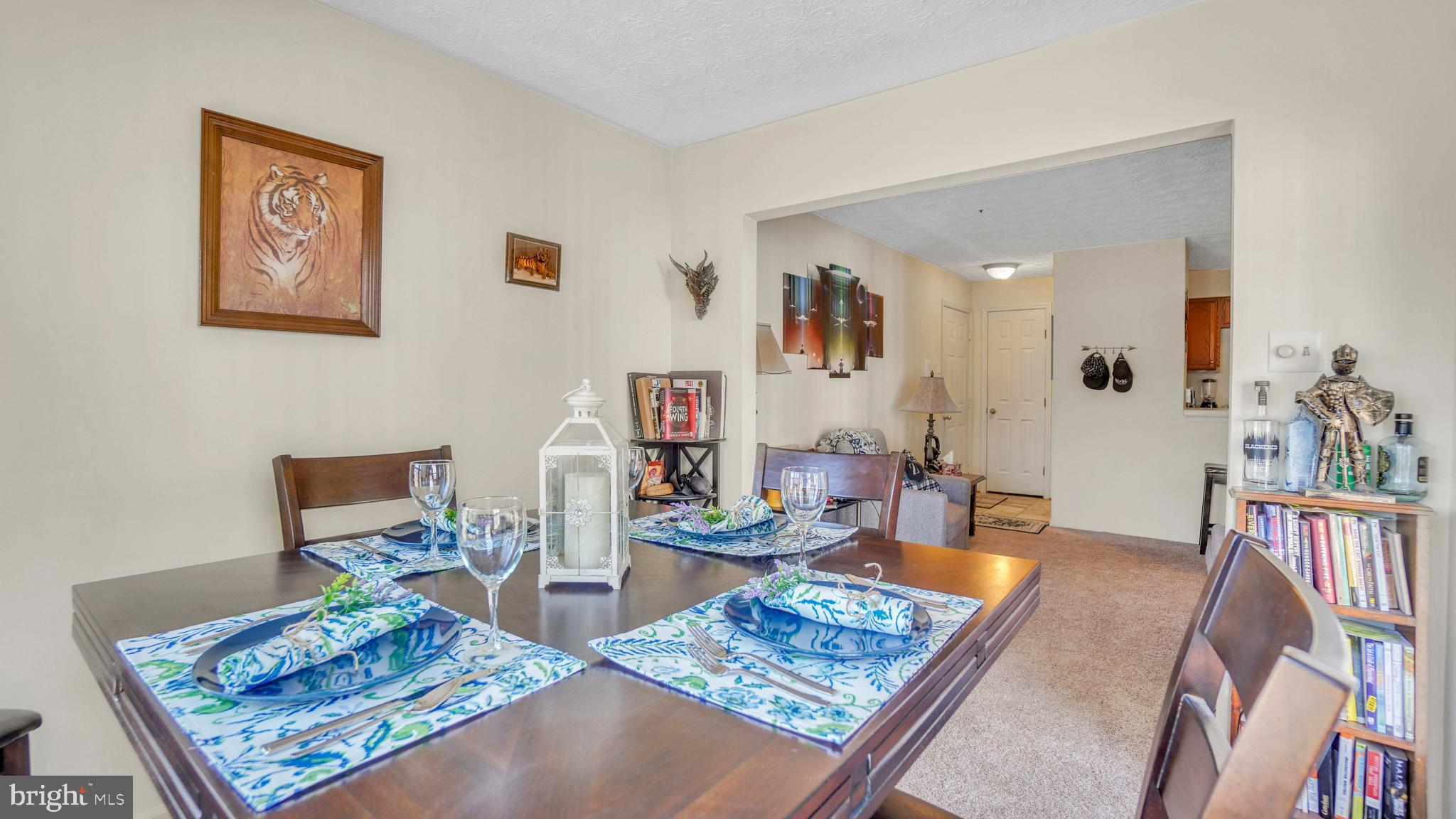 833 Deering Road, Unit 8E Pasadena, MD 21122 - Photo 9 of 22 Dining/Sunroom/or an Office