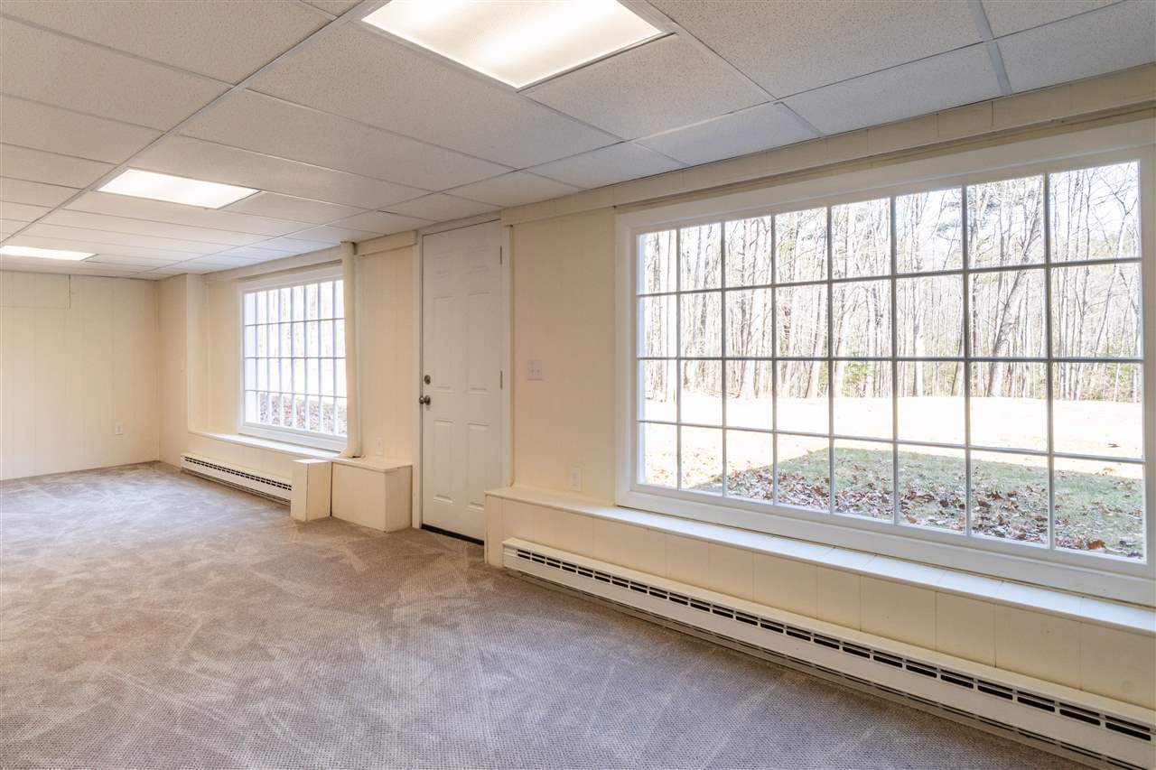 73 Buttonwood Road Bedford, NH 03110 - Photo 20 of 32