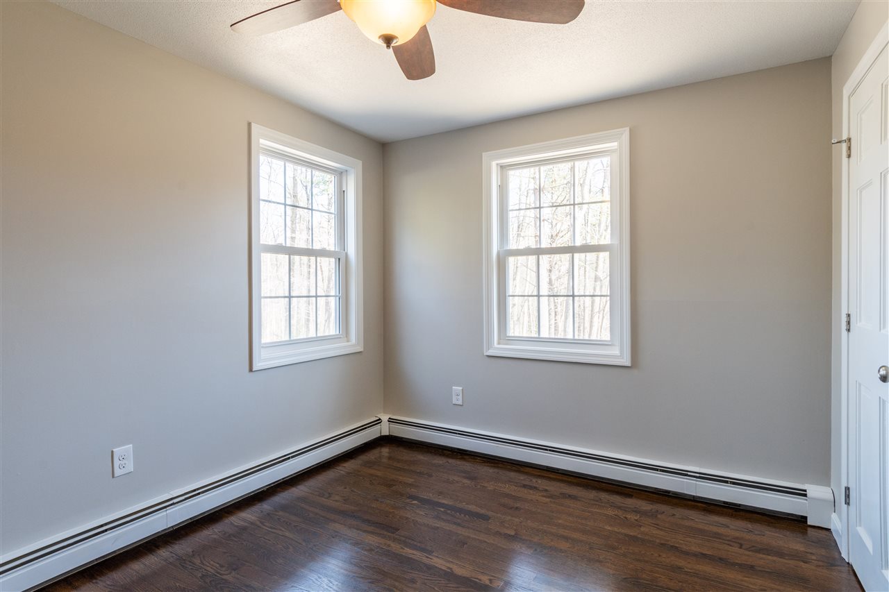 73 Buttonwood Road Bedford, NH 03110 - Photo 27 of 32
