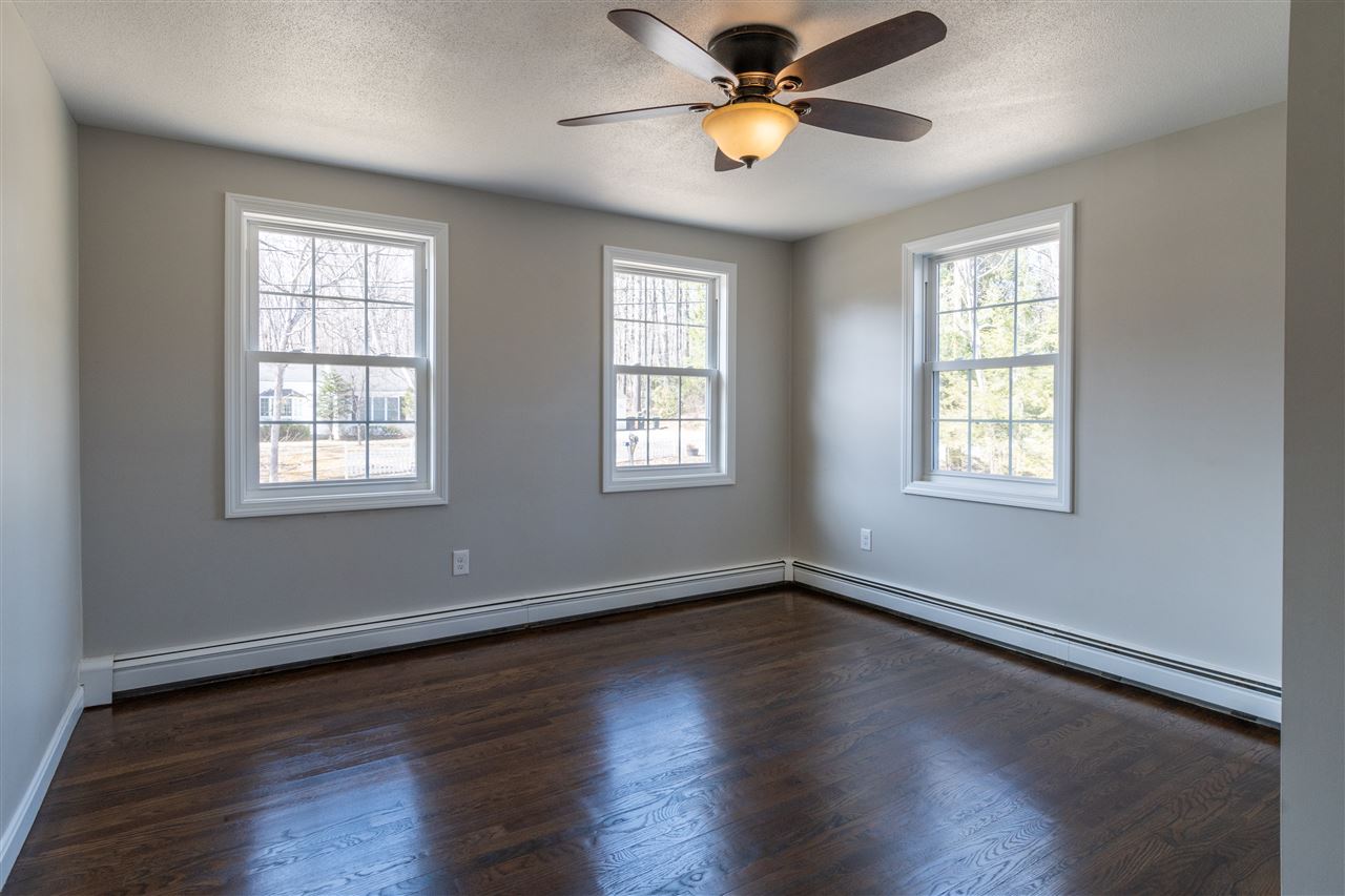 73 Buttonwood Road Bedford, NH 03110 - Photo 28 of 32