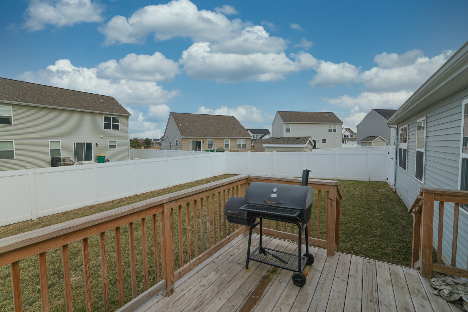 6611 Eich Drive Joliet, IL 60431 - Photo 19 of 21 a view of balcony and deck