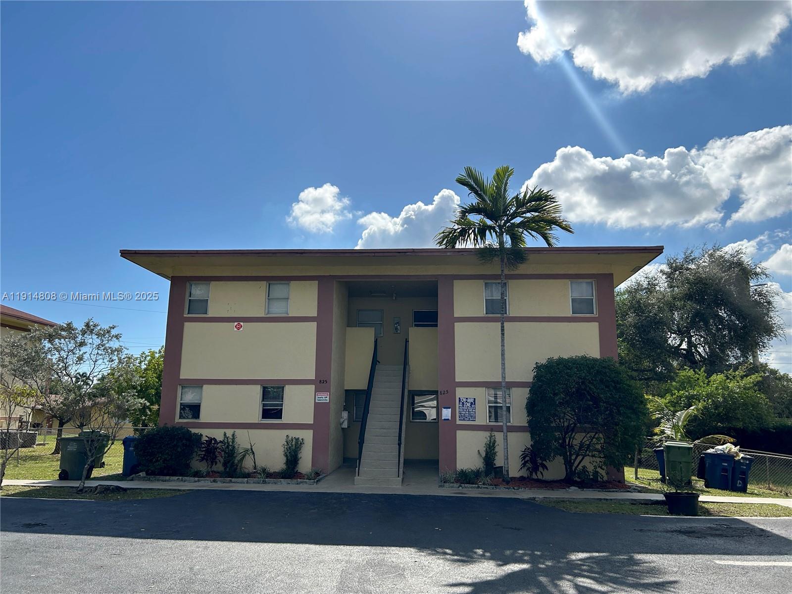 825 Southwest 10th Street Hallandale Beach, FL 33009 - Photo 17 of 20