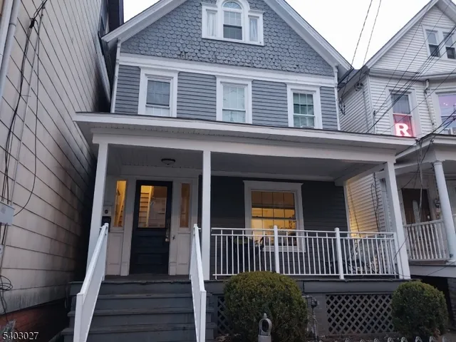$3,588 | 97 Easton Avenue, New Brunswick, NJ 08901
