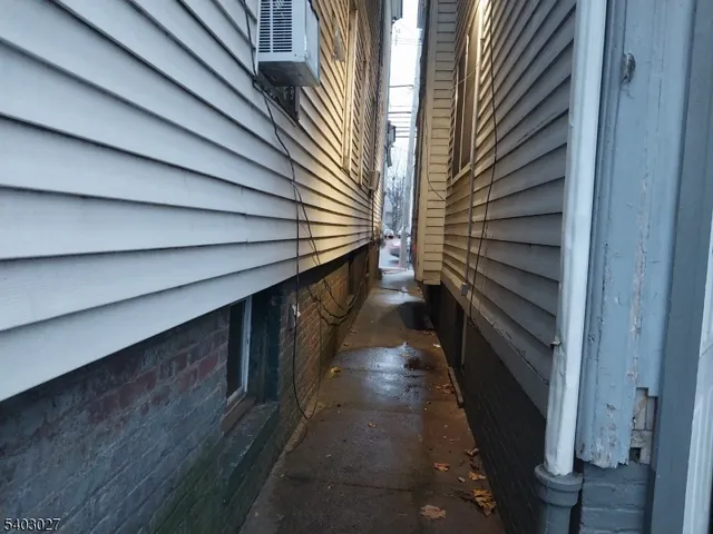 $3,588 | 97 Easton Avenue, New Brunswick, NJ 08901