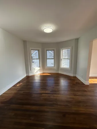 $2,900 | 6 Holmes Street, Unit 2, Nashua, NH 03060