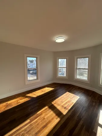 $2,900 | 6 Holmes Street, Unit 2, Nashua, NH 03060