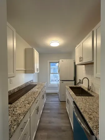 $2,900 | 6 Holmes Street, Unit 2, Nashua, NH 03060