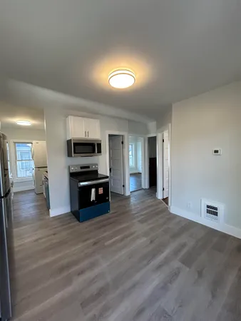 $2,900 | 6 Holmes Street, Unit 2, Nashua, NH 03060