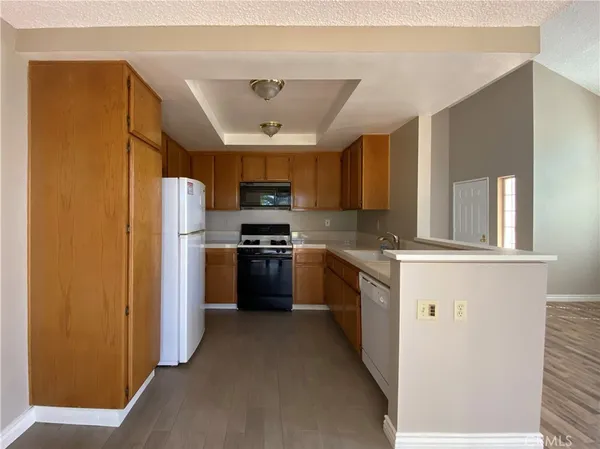 $2,200 | 425 La Costa Drive, Banning, CA 92220