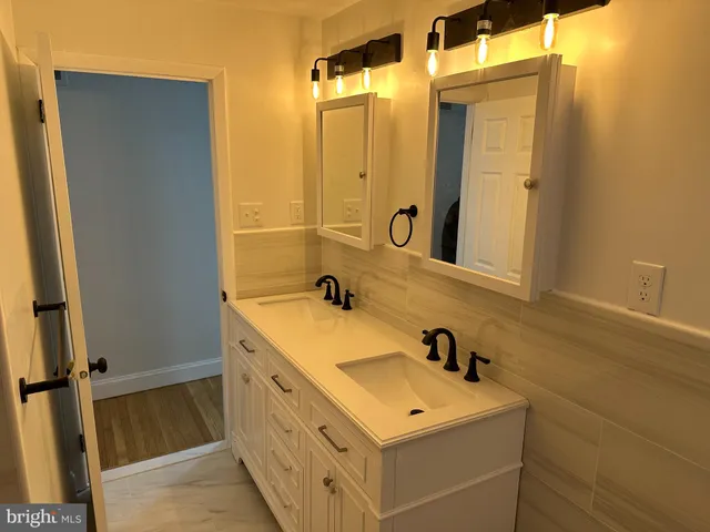 $3,800 | 1924 Birchwood Park Drive North, Cherry Hill, NJ 08003