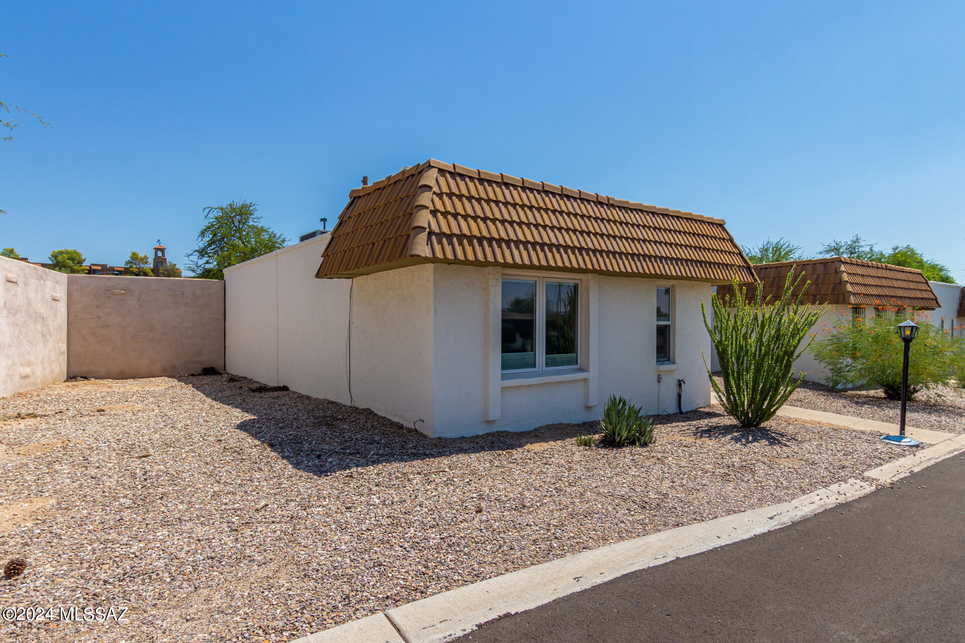 660 East River Road, Unit A Tucson, AZ 85704 - Photo 2 of 30 Gallery Image 2