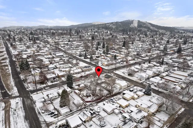 $295,900 | 3324 East Marietta Avenue, Spokane, WA 99217