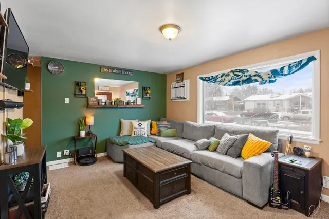 $295,900 | 3324 East Marietta Avenue, Spokane, WA 99217