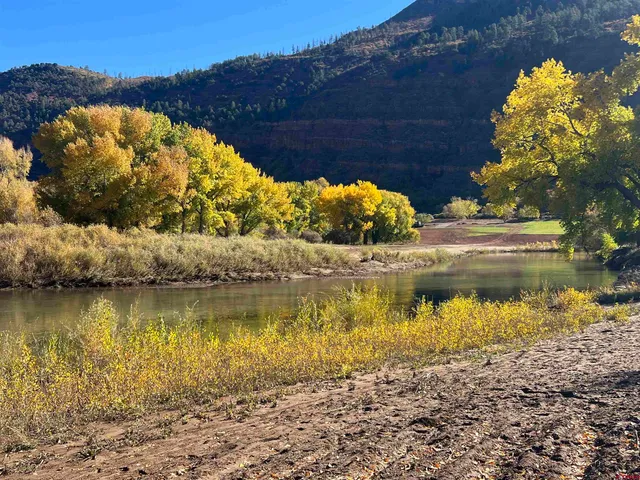 a view of mountain view and mountains