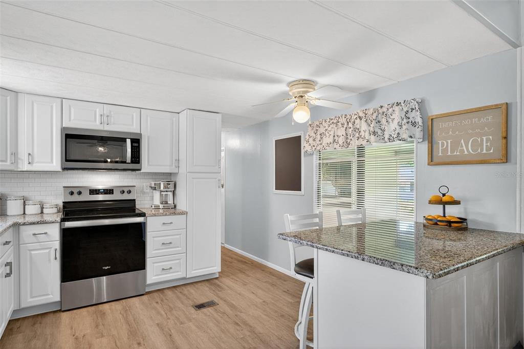2718 Vindale Road Tavares, FL 32778 - Photo 15 of 64 Gallery Image 15