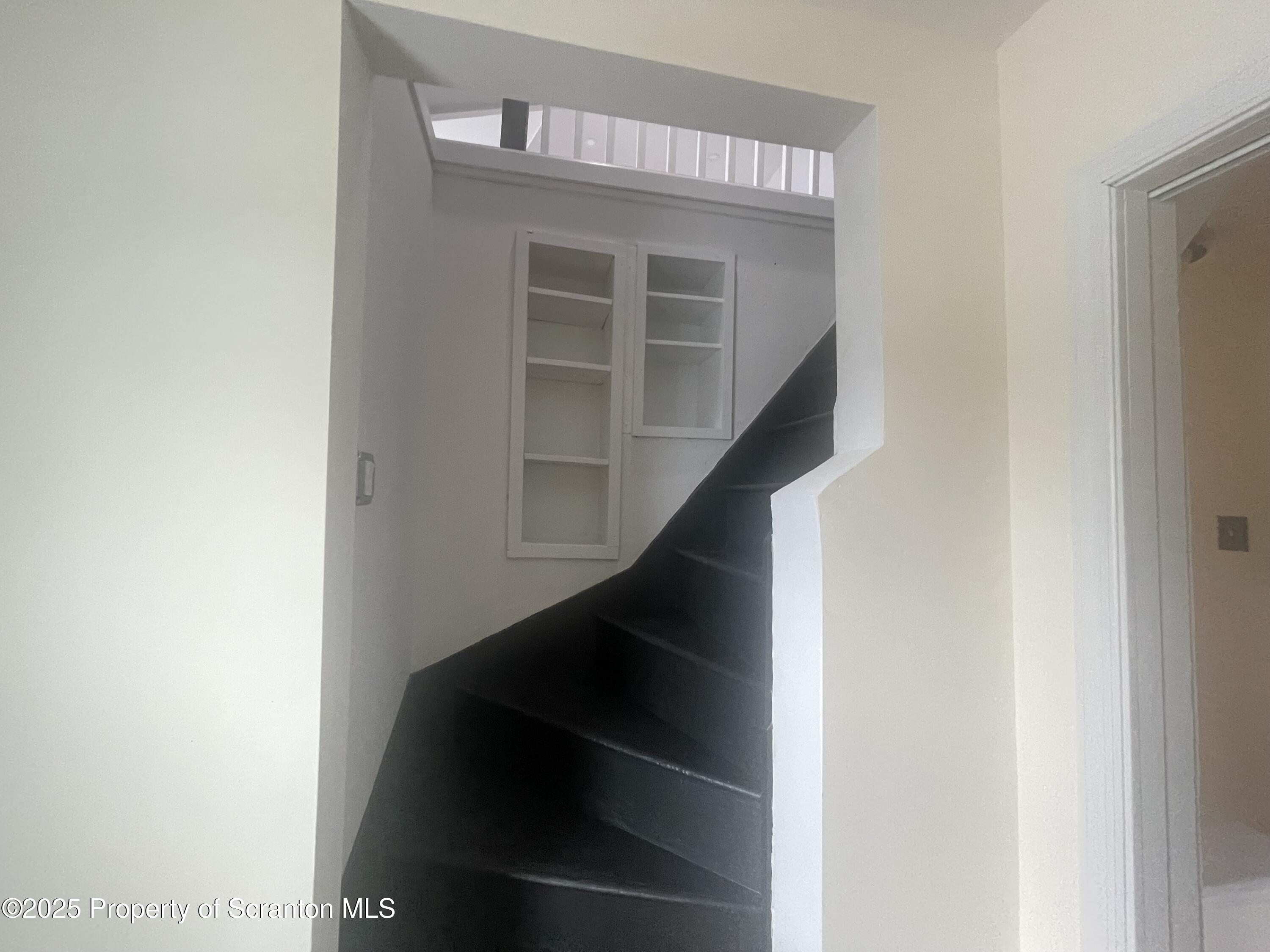 608 North Sumner Avenue, Unit 608 Scranton, PA 18504 - Photo 9 of 22 a view of entryway