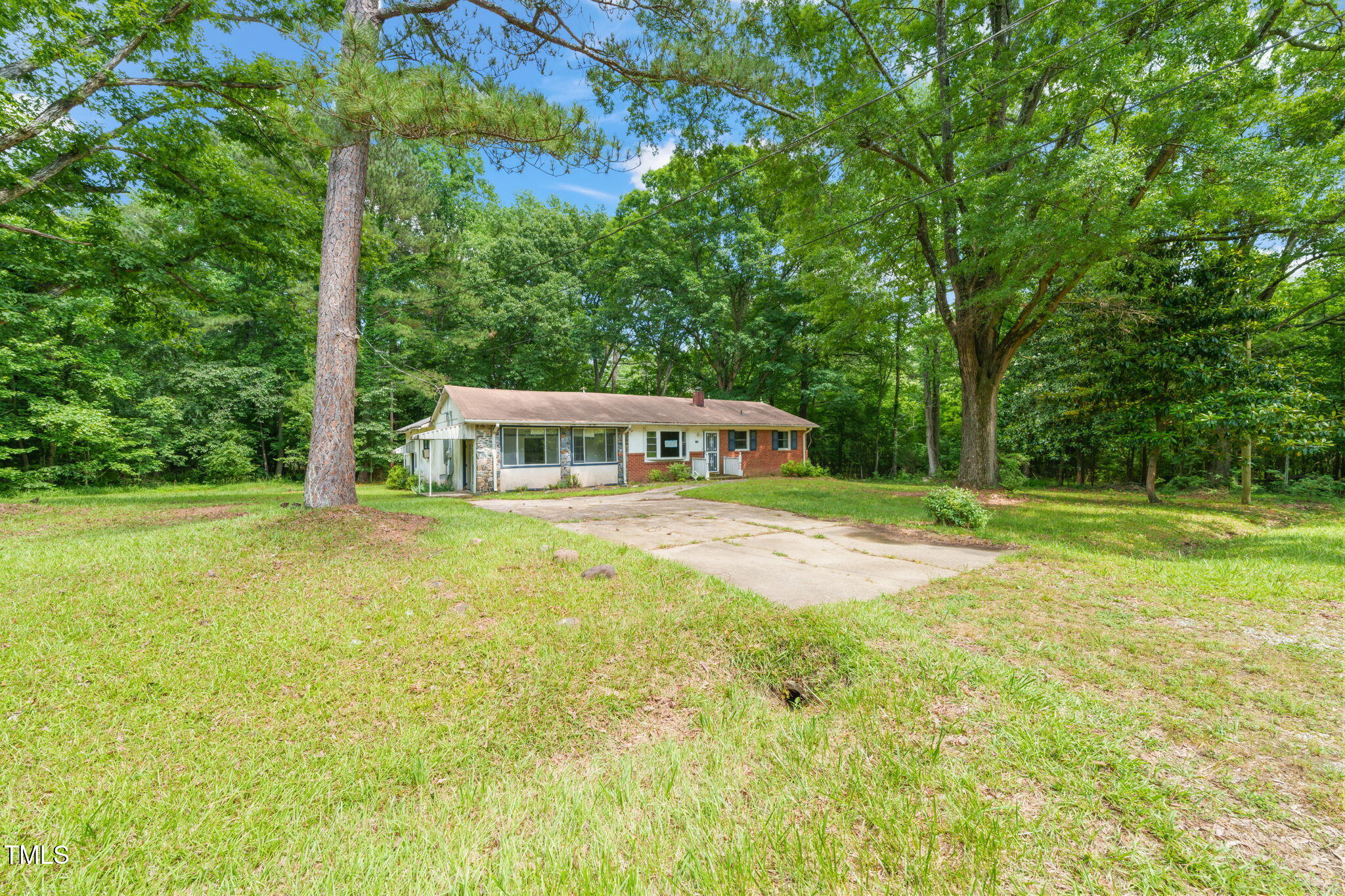 211 Cool Spring Road Durham, NC 27713 - Photo 18 of 20 18-web-or-mls-untitled-46