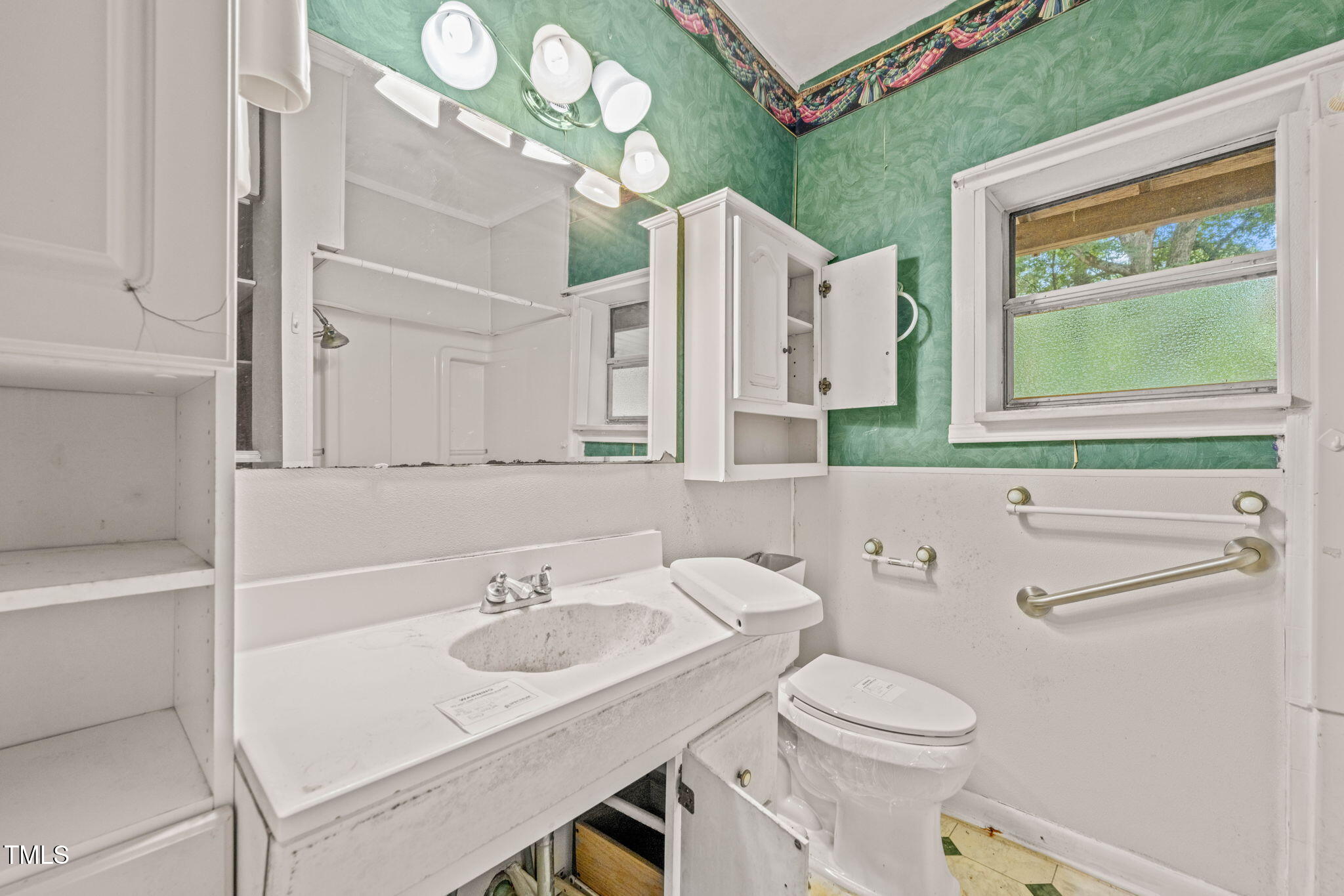 211 Cool Spring Road Durham, NC 27713 - Photo 6 of 20 6-web-or-mls-untitled-3