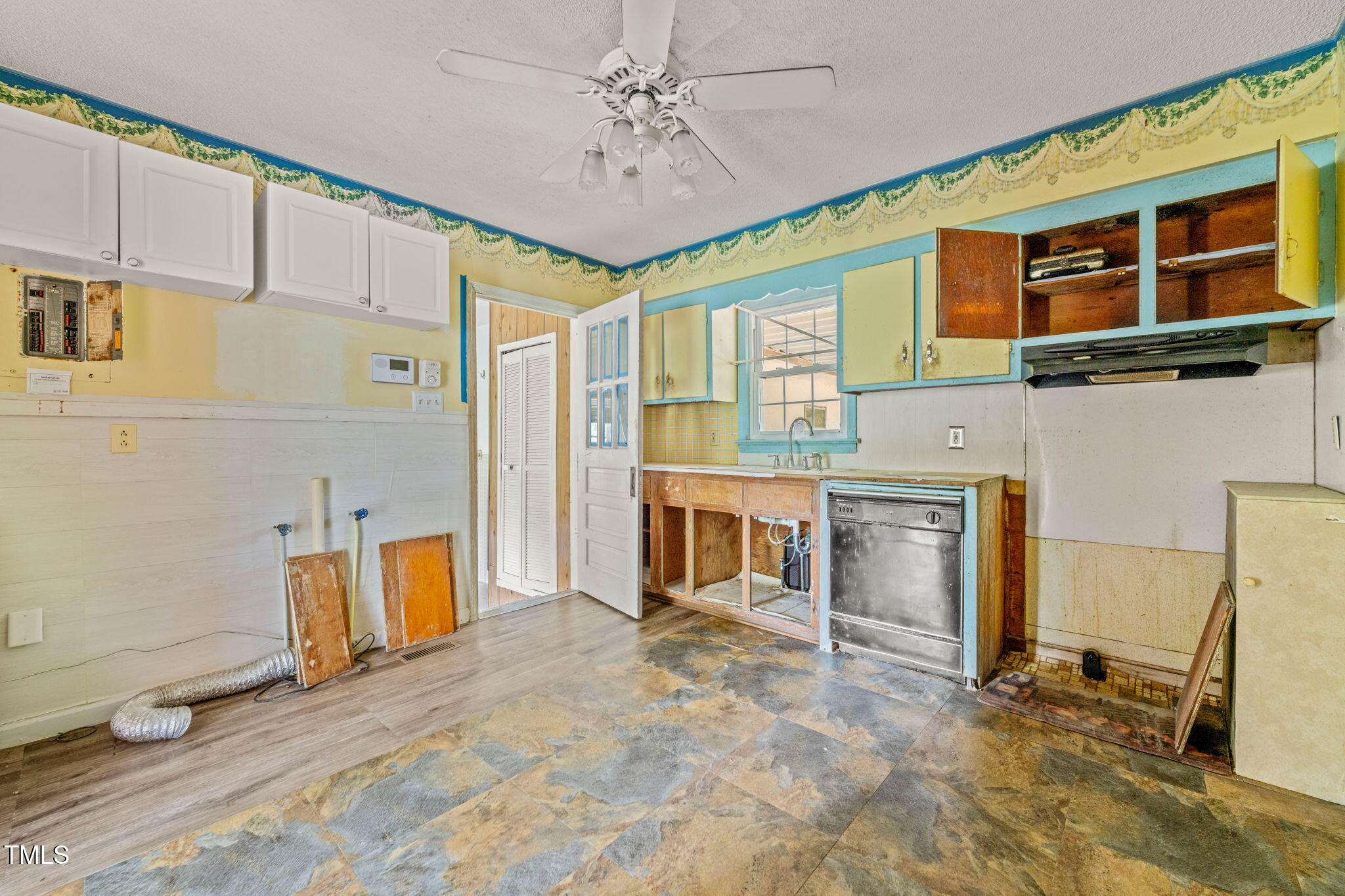 211 Cool Spring Road Durham, NC 27713 - Photo 9 of 20 9-web-or-mls-untitled-6