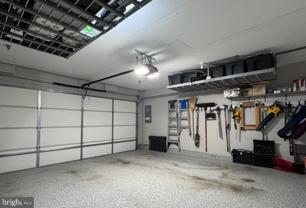 a view of a garage room
