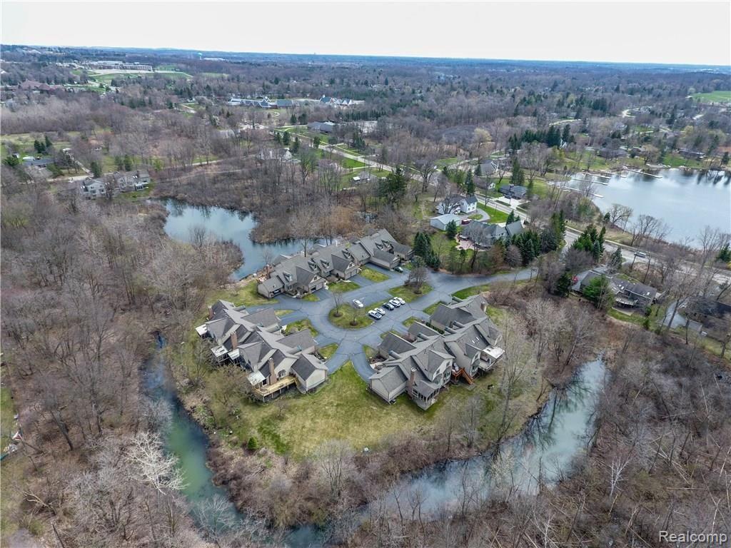 6594 Steeple Ridge Clarkston, MI 48346 - Photo 2 of 32 6594 Steeple Ridge-104.jpg