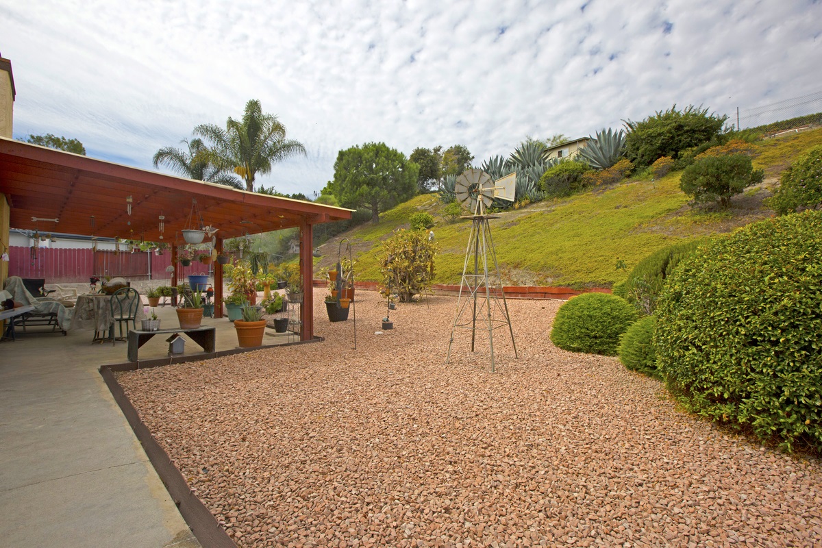 4628 Briar Ridge Road Oceanside, CA 92056 - Photo 5 of 24