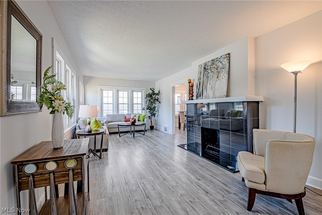 13342 Cedar Road Cleveland, OH 44118 - Photo 2 of 35 Gallery Image 2