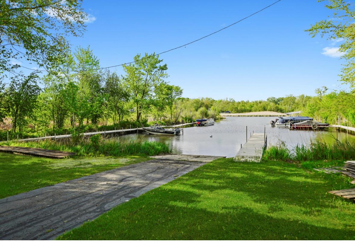 26427 West Prospect Avenue Antioch, IL 60002 - Photo 19 of 22 a backyard of a house with lots of green space