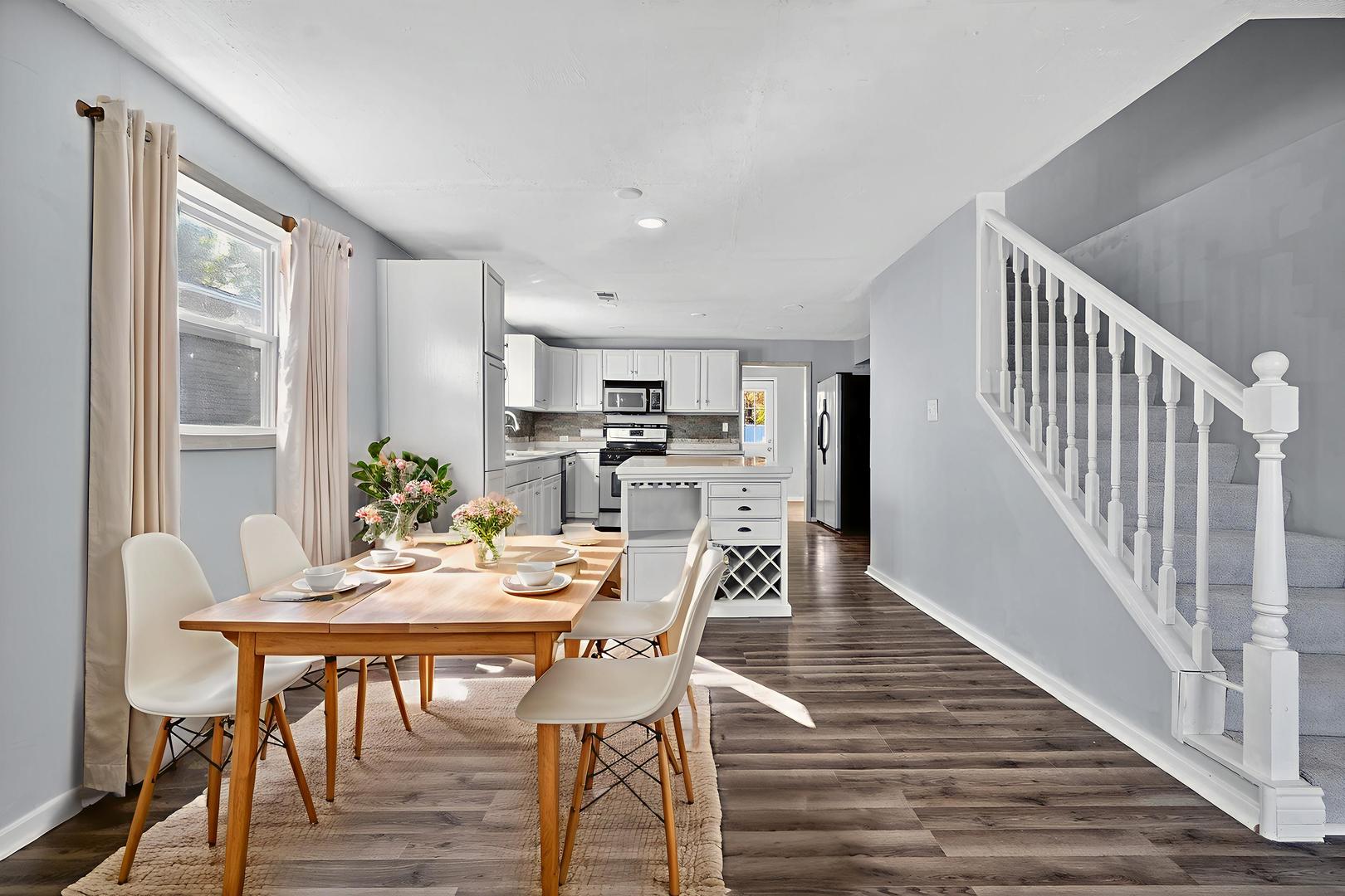 26427 West Prospect Avenue Antioch, IL 60002 - Photo 4 of 22 a view of a dining room with furniture and wooden floor
