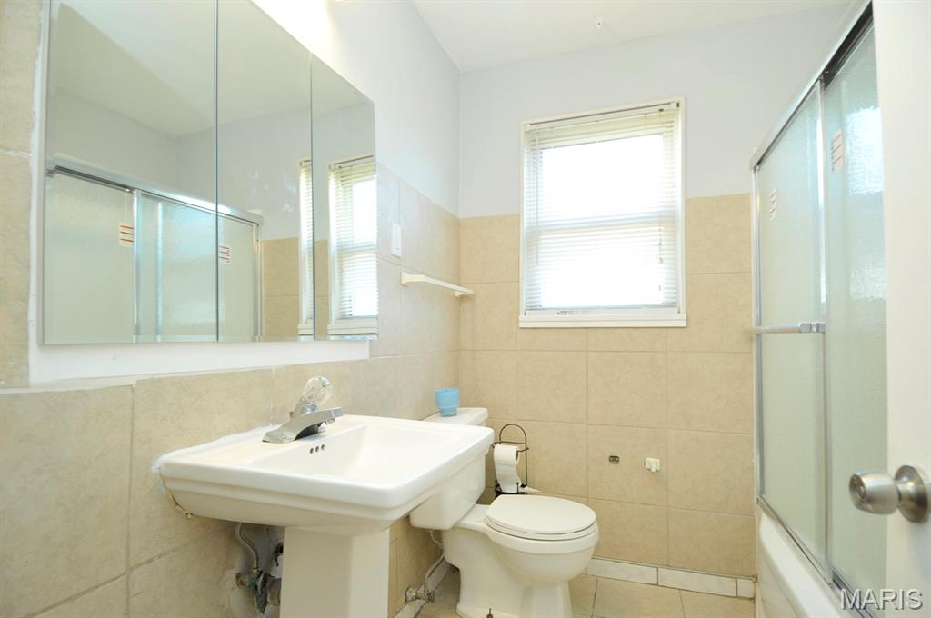 7316 Sharp Avenue St. Louis, MO 63116 - Photo 15 of 26