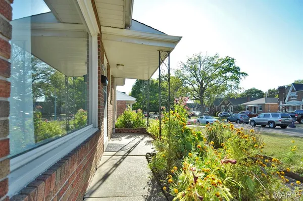 $206,900 | 7316 Sharp Avenue, St. Louis, MO 63116