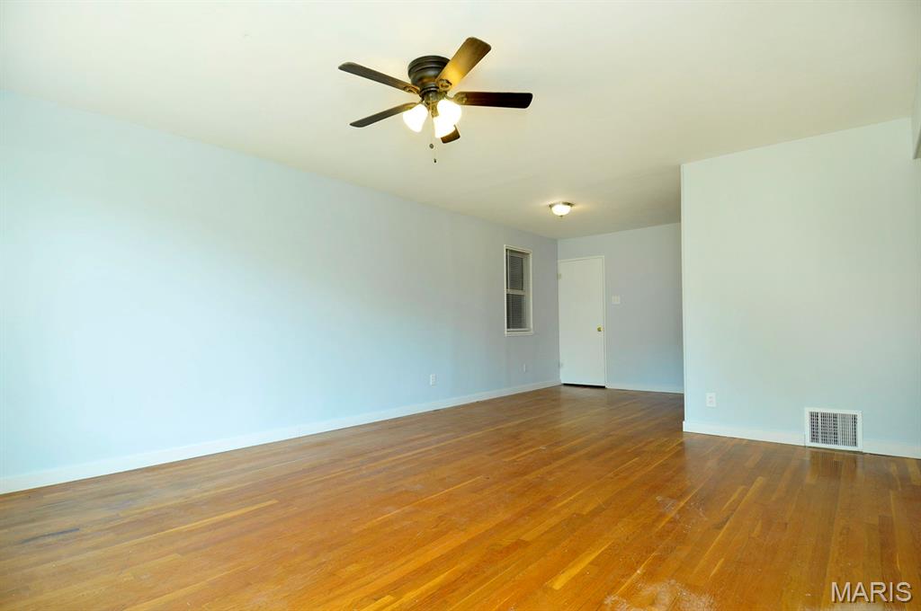 7316 Sharp Avenue St. Louis, MO 63116 - Photo 8 of 26