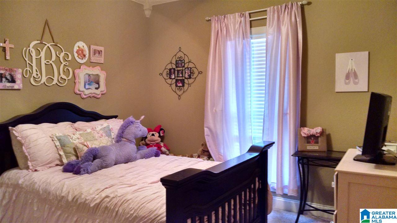 230 Strathaven Lane Pelham, AL 35124 - Photo 13 of 16