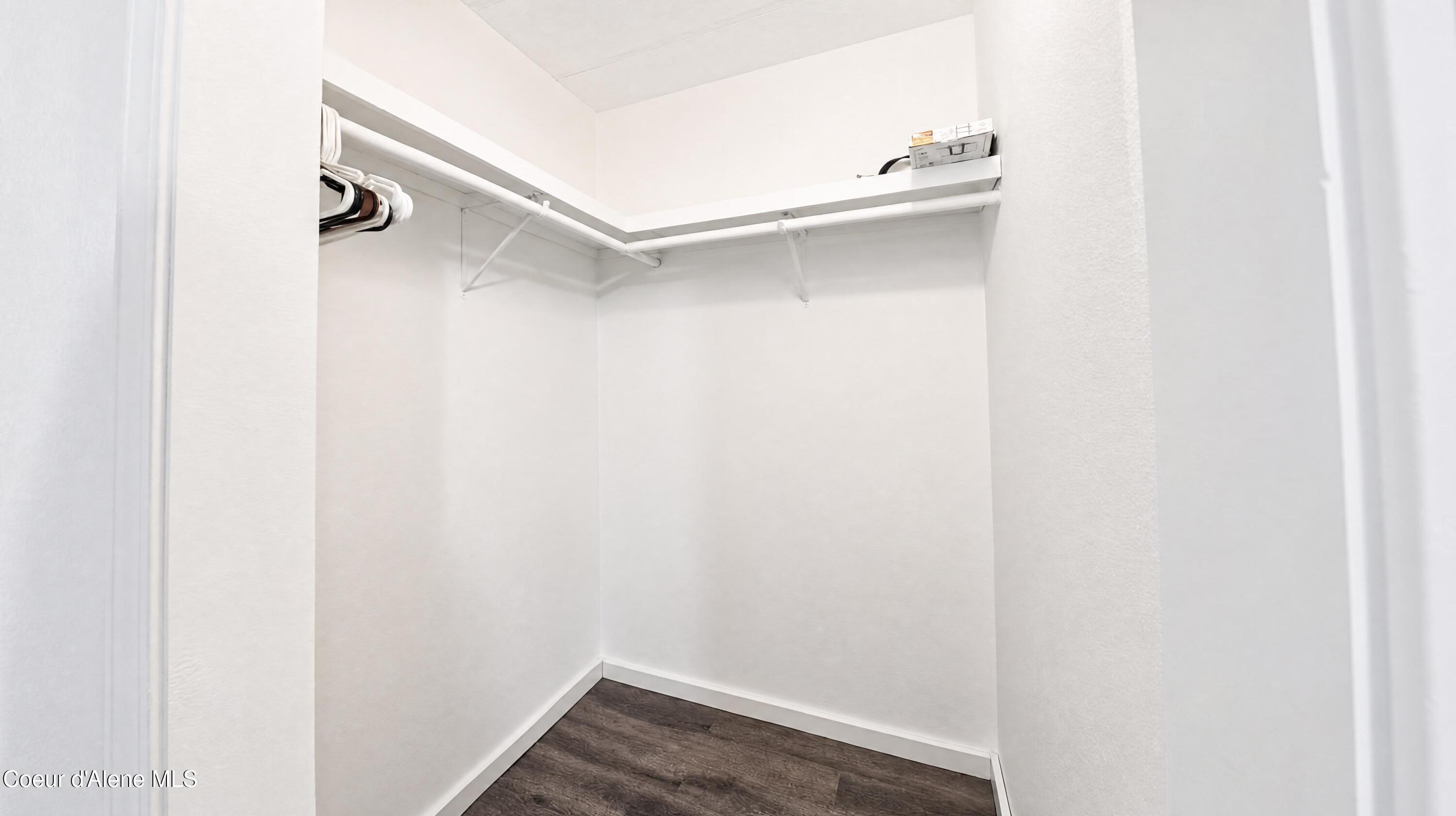 14921 North Meadow View Lane Rathdrum, ID 83858 - Photo 7 of 20 Closet