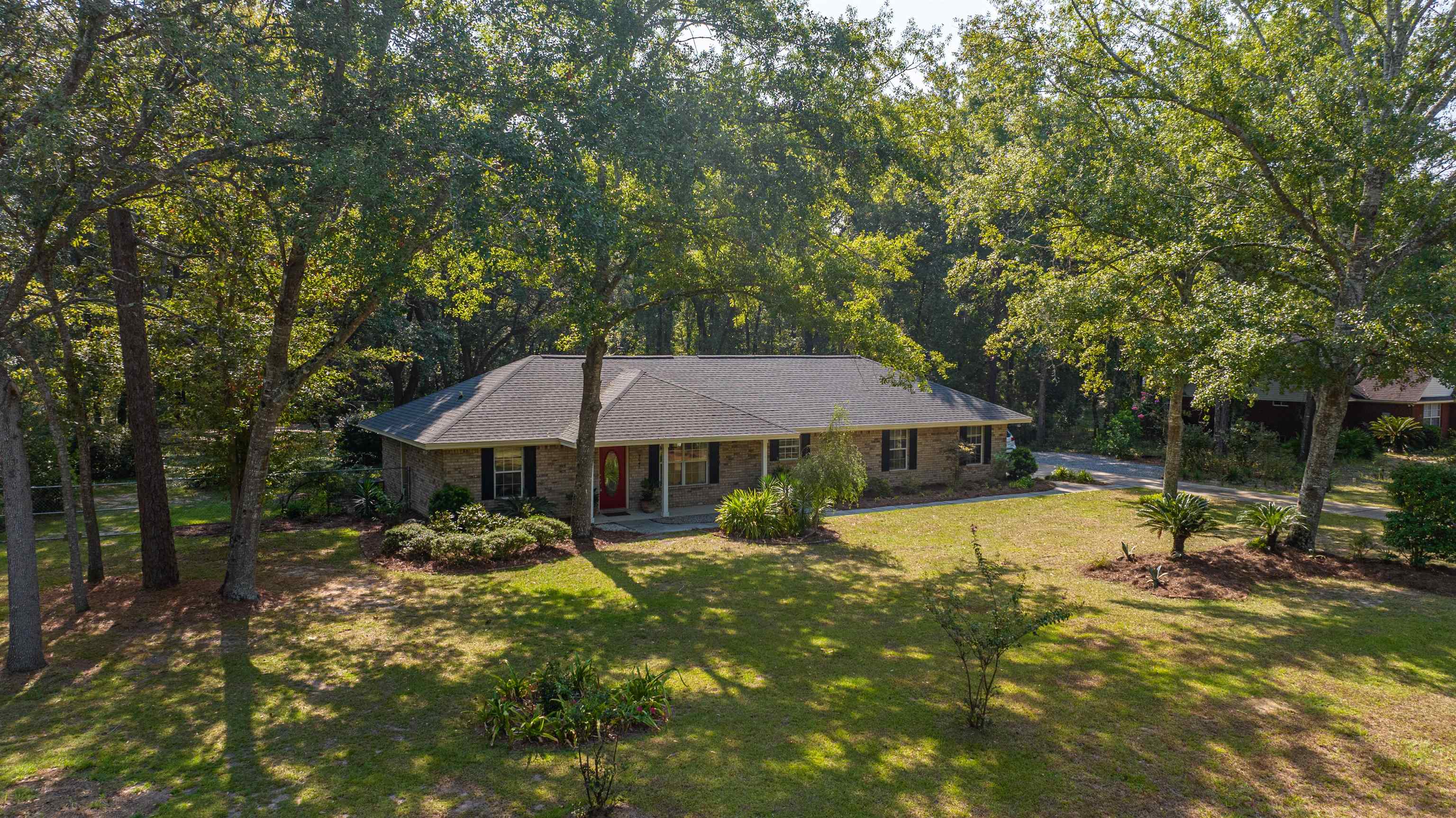 8640 Bay Pines Lane Foley, AL 36535 - Photo 2 of 33