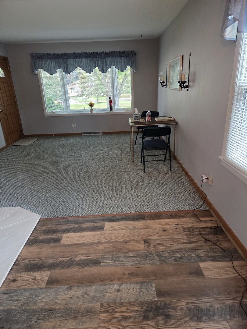 215 Brice Avenue Mundelein, IL 60060 - Photo 4 of 15 a room with a window