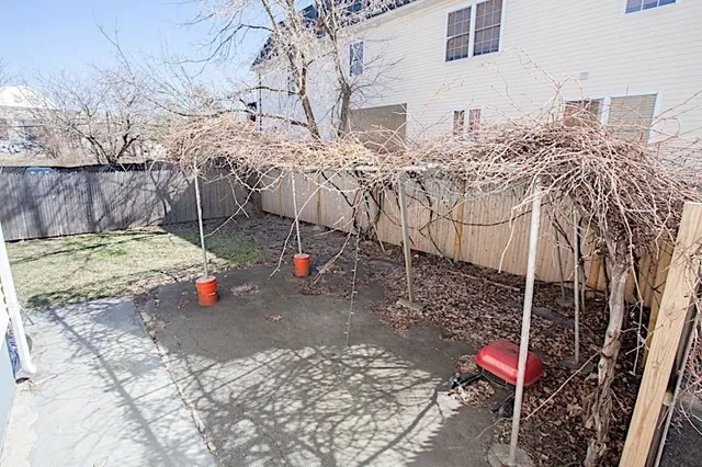 $4,500 | 22 Murdock Street, Unit 2, Somerville, MA 02145