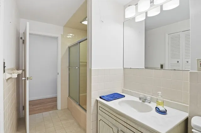 $395,000 | 27 Thurston Place, Fitchburg, MA 01420