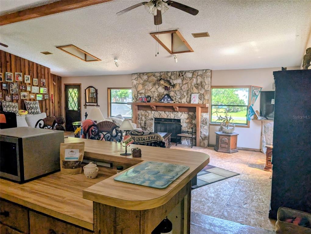 24514 Bonnet Road Astor, FL 32102 - Photo 21 of 37