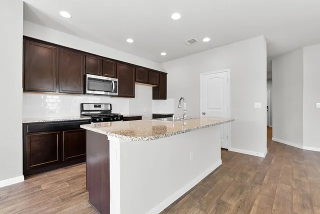 $325,000 | 124 Harlan Drive, Hutto, TX 78634