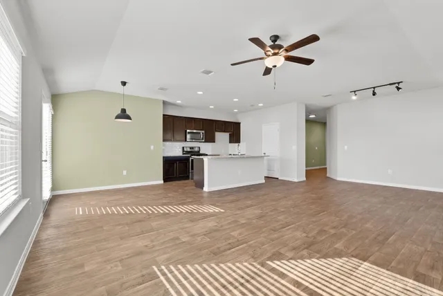 $325,000 | 124 Harlan Drive, Hutto, TX 78634