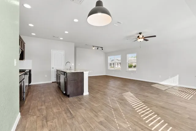 $325,000 | 124 Harlan Drive, Hutto, TX 78634