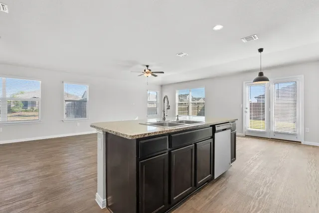 $325,000 | 124 Harlan Drive, Hutto, TX 78634