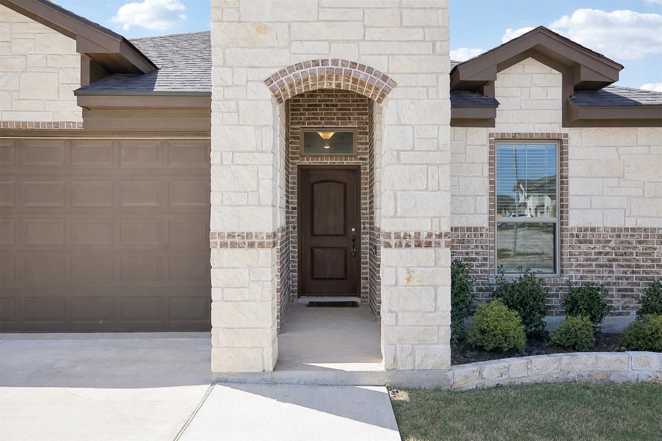 500 Seabiscuit Drive Jarrell, TX 76537 - Photo 3 of 33 a front view of a house with a shower