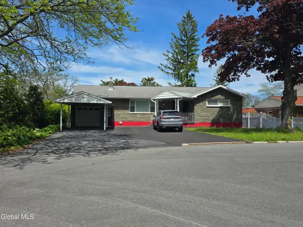 $315,000 | 139 Western Parkway, Schenectady, NY 12304