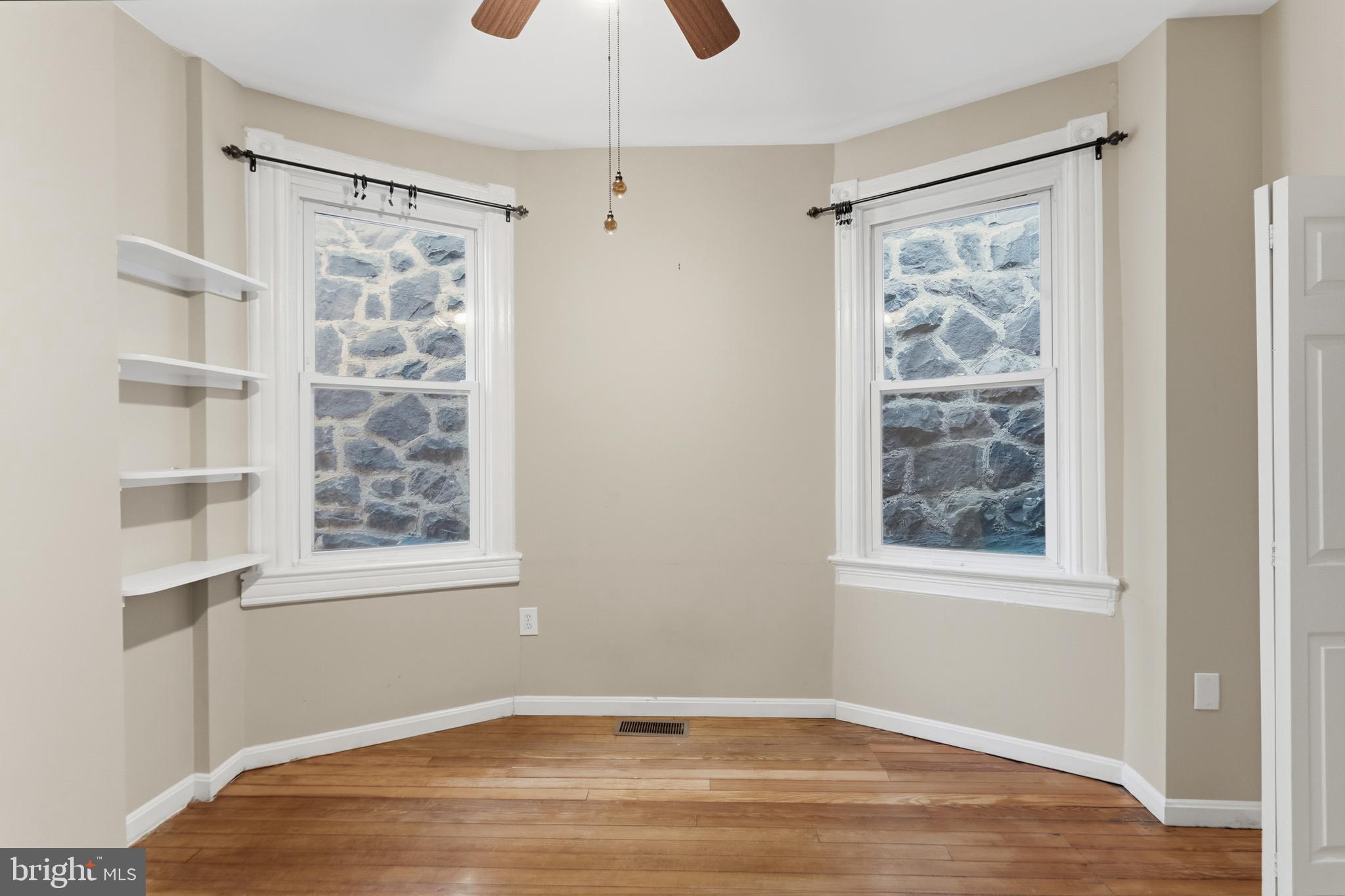 11 R Street Northwest, Unit 1 Washington, DC 20001 - Photo 21 of 32 2nd BR