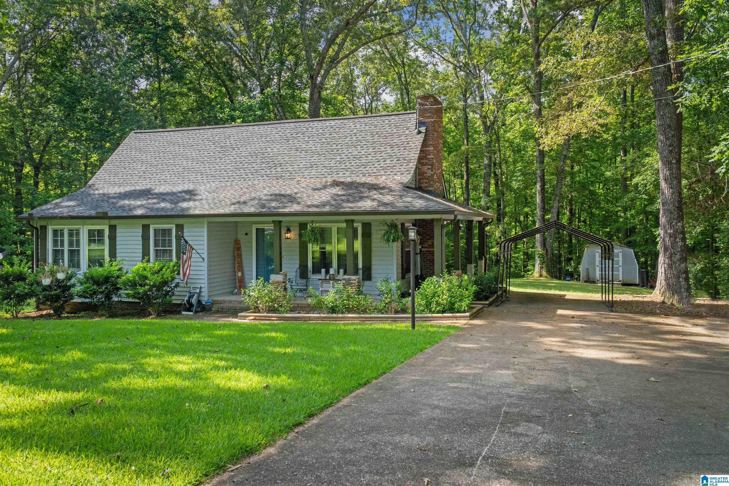 10 Amy Court Heflin, AL 36264 - Photo 2 of 37